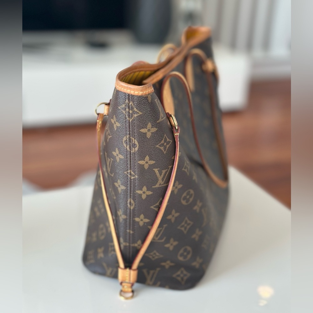Louis Vuitton Neverfull Tote MM Brown Canvas Monogram - Picture 10 of 16